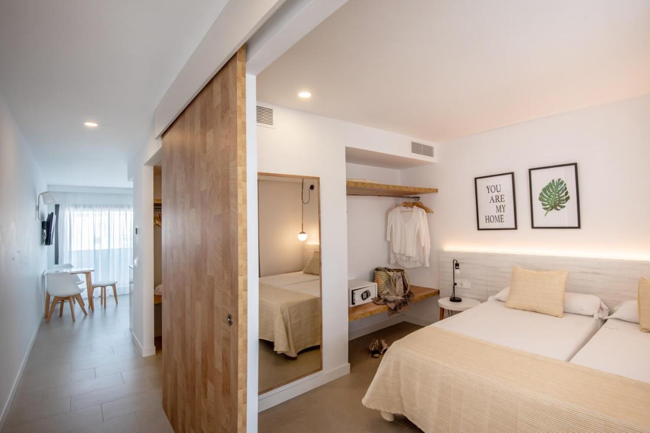 Apartamentos Top Secret Prestige Es Pujols - Formentera Vacaciones Buitenkant foto